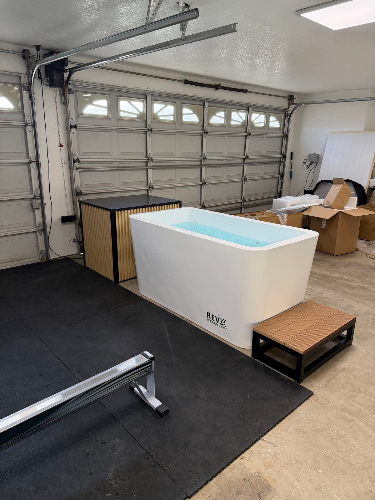 RevX Acrylic X Tub + LUX | Premium Cold Plunge System